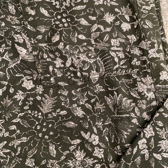 Hei Hei Cropped Pants - Picture 2 of 2